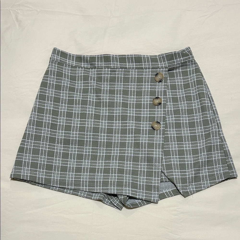 Altar’d State Skort. Size Large